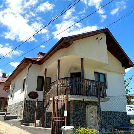 The House Of Petar Levski Berkovica Esterno foto